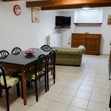 Gran Sasso * Castel del Monte (Abruzzo)